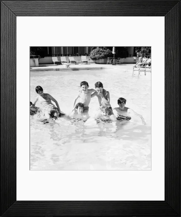 Framed Print : Children: Holidays: Holiday makers bathing in the pool at the Robert Meyer Hotel, Orlando Framed Print : Children: Holidays: Holiday makers bathing in the pool at the Robert Meyer Hotel, Orlando