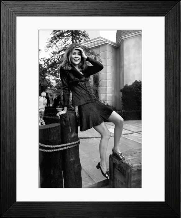 Framed Print : 20 year old Fredericka Myers who lives in San Fernando Valley. December 1969 Z12353-008