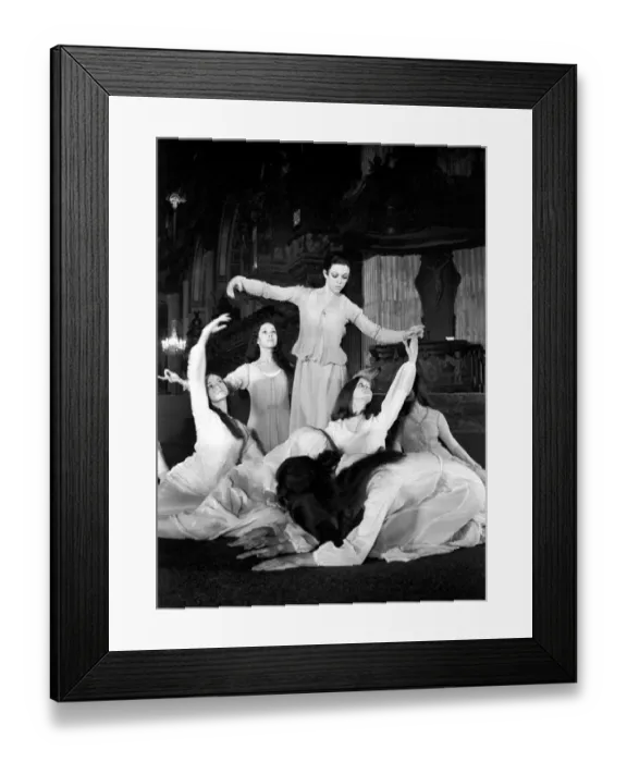 Framed Print : Royal Ballet dancers and pupils of the Royal Ballet School danced under the dome of St Framed Print : Royal Ballet dancers and pupils of the Royal Ballet School danced under the dome of St