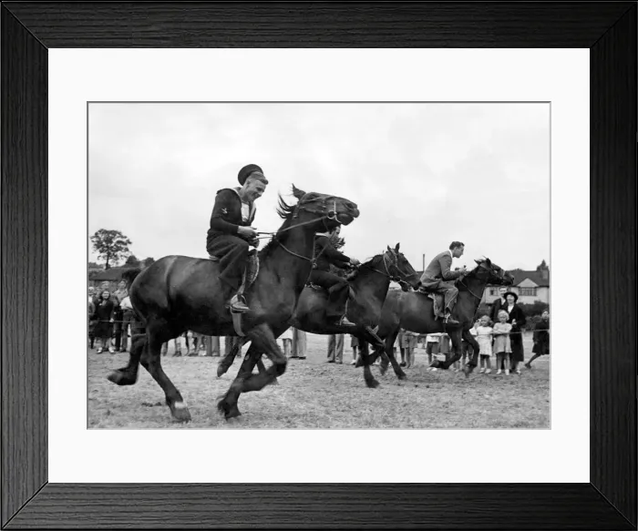 Framed Print : War Sports at East Barnet, Herts. August 1943 P012224 Framed Print : War Sports at East Barnet, Herts. August 1943 P012224