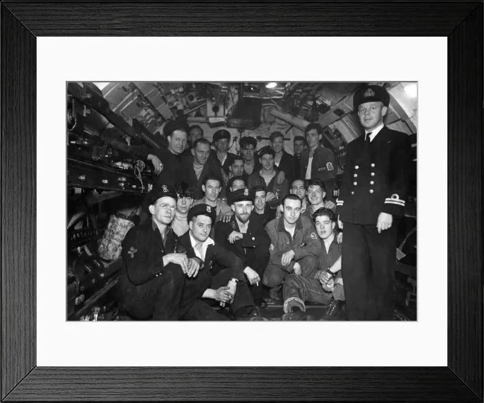 Framed Print : The crew of HMS Trident pose for the camera before going on patrol. October 1944 P012200 Framed Print : The crew of HMS Trident pose for the camera before going on patrol. October 1944 P012200