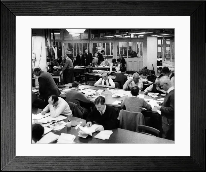 Framed Print : Thomson House. London. General view of the Editorial Room of the Sunday Times
