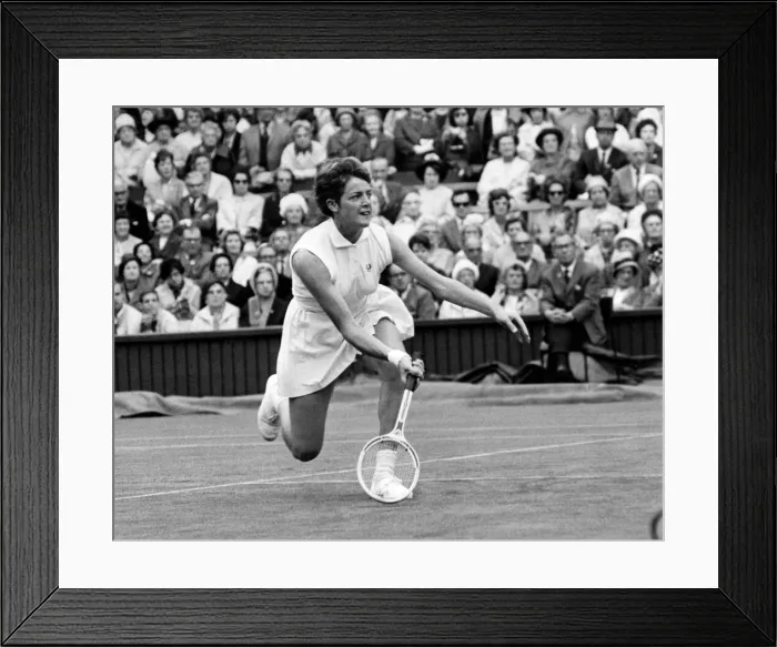 Framed Print : Miss Margaret Smith in action at Wimbledon. June 1964 P012501 Framed Print : Miss Margaret Smith in action at Wimbledon. June 1964 P012501
