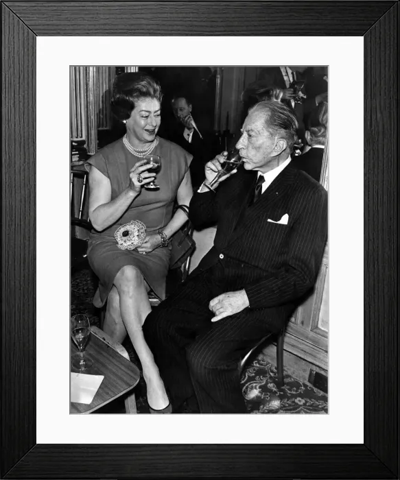 Framed Print : Paul Getty with Mrs Marie Teissier. February 1965 P011169