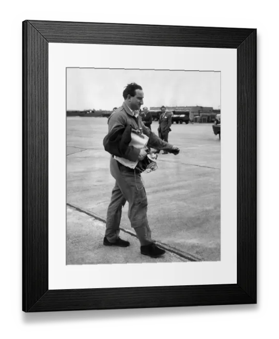 Framed Print : The first flight of the prototype Super VC10 Type 1151