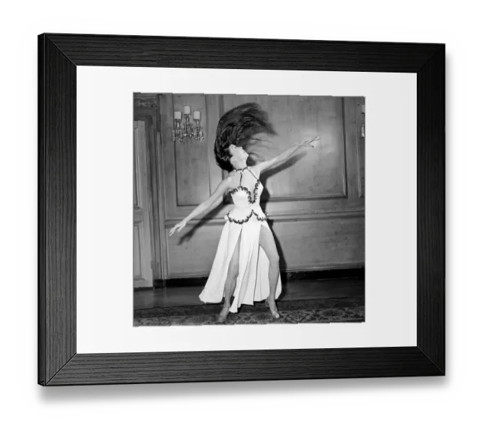 Framed Print : Entertainment Dance. Miss Jadin Wong is a Chinese dancer now playing at the Savoy Hotel