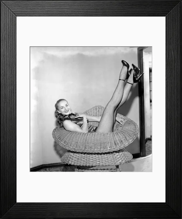 Framed Print : Entertainment: Ballet: 21 year old French ballerina Cecille Tchernova who has a leading