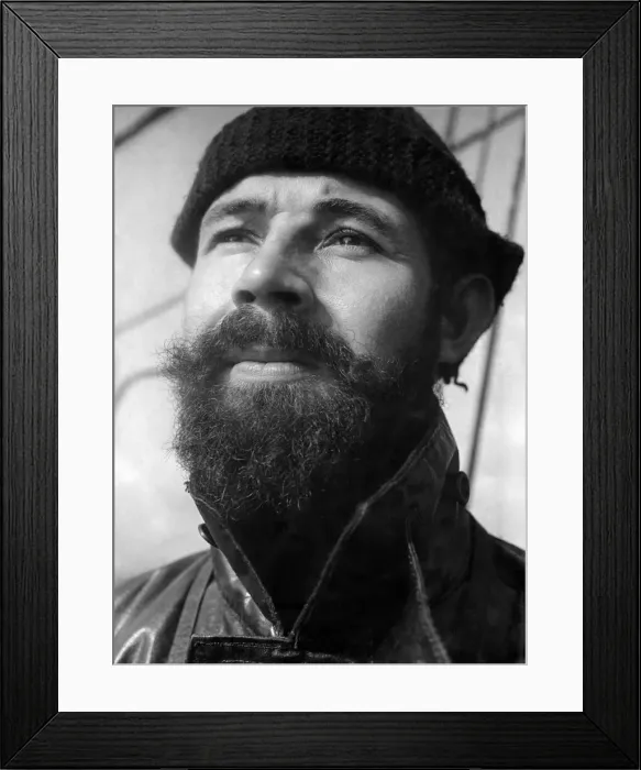 Framed Print : A scene from Close Quarters'a Crown Film feature Production of the Submarine Framed Print : A scene from Close Quarters'a Crown Film feature Production of the Submarine