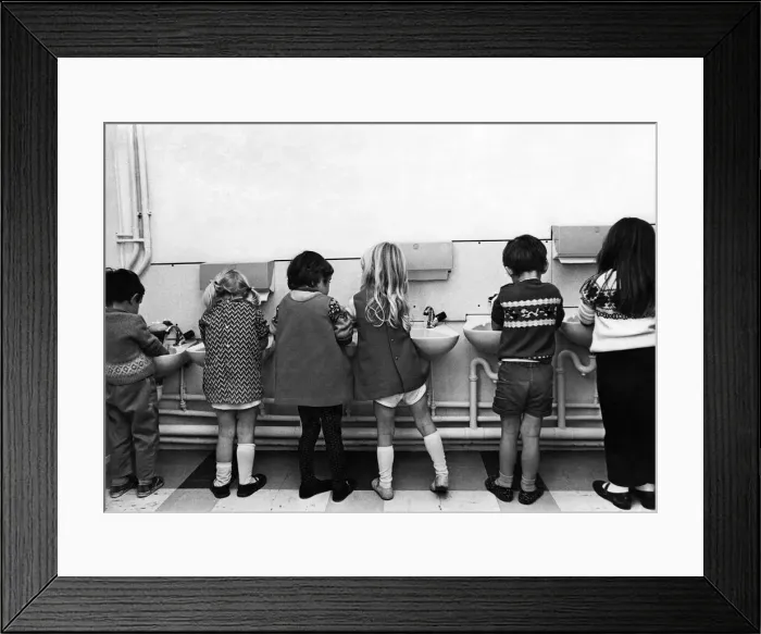Framed Print : All play at the Jeyes Factory, Thetford. Wash basins are at varying heights for children Framed Print : All play at the Jeyes Factory, Thetford. Wash basins are at varying heights for children