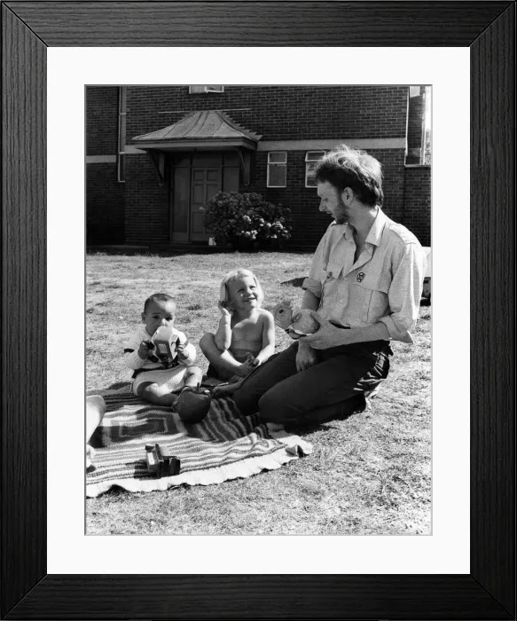 Framed Print : 23-year-old Gary Chaplin is a play group leader at Battersea