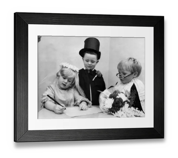 Framed Print : Tiny Tots at Bluebell Nursery at Huyton, Liverpool, took part in a mock wedding ceremony