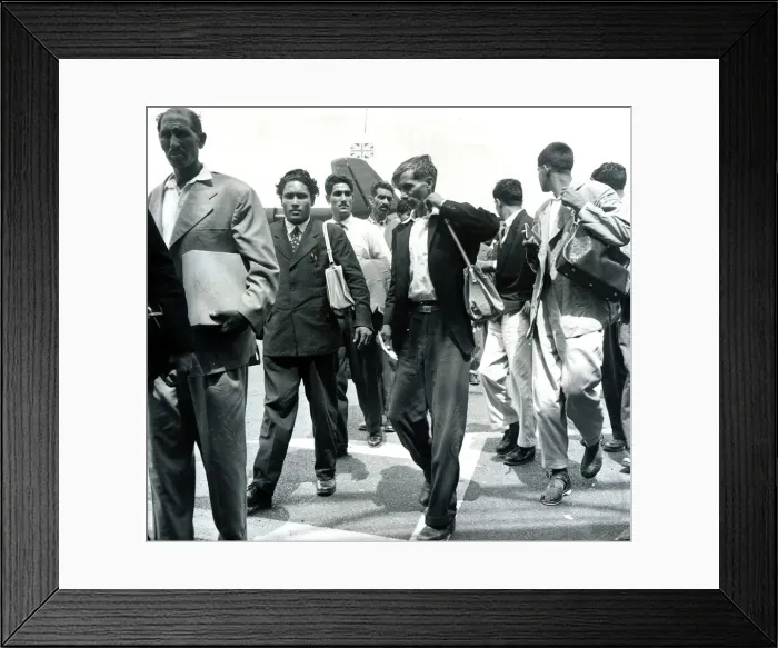 Framed Print : Immigration to Britain Airport shot, carrying bags Men July 1962 Framed Print : Immigration to Britain Airport shot, carrying bags Men July 1962