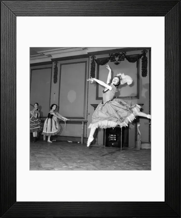Framed Print : Entertainment: Dance Ballet. Members of the new theatre arts Ballet at their dress