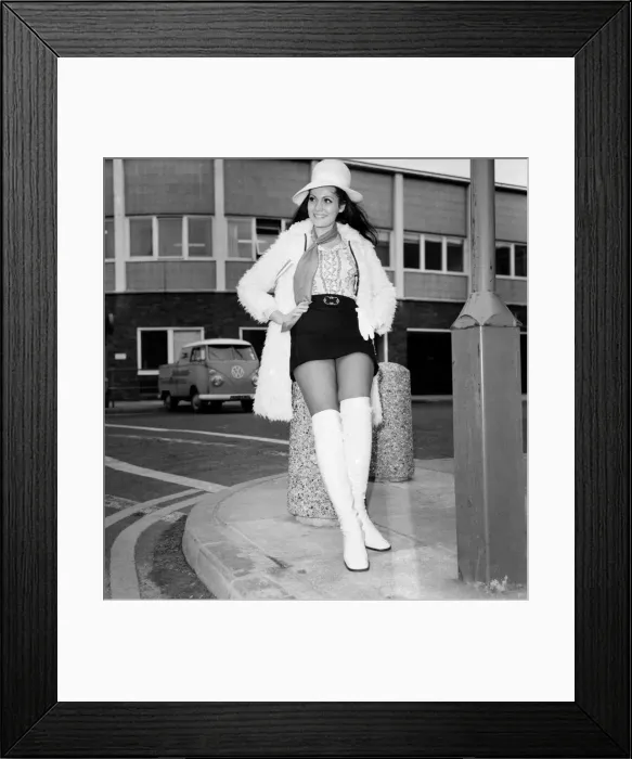 Framed Print : Contestants for the Miss World contest arrive at Heathrow Airport, London