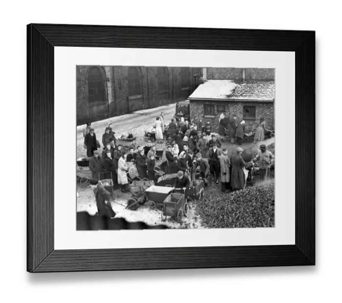 Framed Print : Coke Queue Manchester. People queue for coke at Gaythorne Gas works Framed Print : Coke Queue Manchester. People queue for coke at Gaythorne Gas works