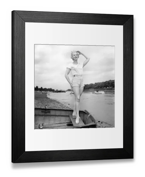 Framed Print : Glamour Orrena Elder, 22 TV. Topper, Dancing Show. M4470-008 Framed Print : Glamour Orrena Elder, 22 TV. Topper, Dancing Show. M4470-008