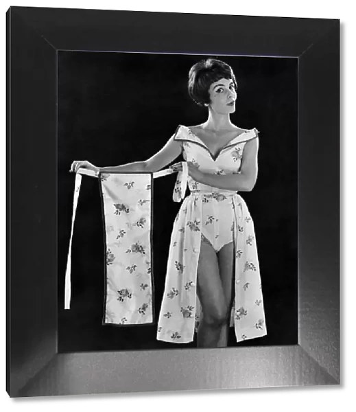Reveille Fashion. July 1958 P011118