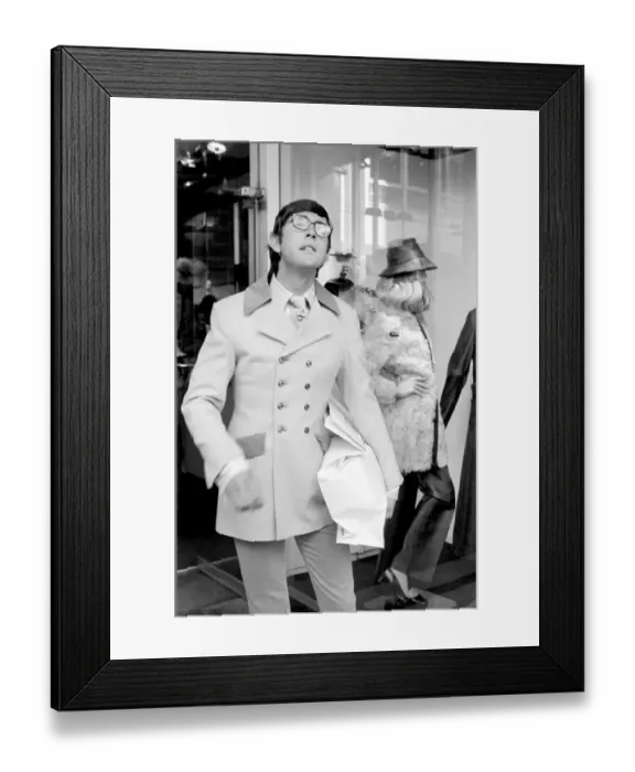 Framed Print : John Alderton, lead actor in the TV series Please Sir'filming in Kings road