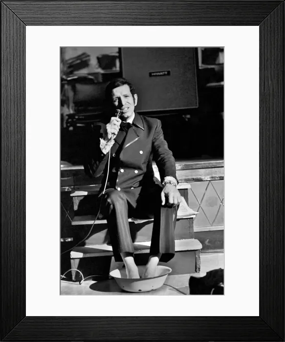 Framed Print : Cabaret artist and Britains top singing coach Bob Anthony is performing a non-stop Framed Print : Cabaret artist and Britains top singing coach Bob Anthony is performing a non-stop