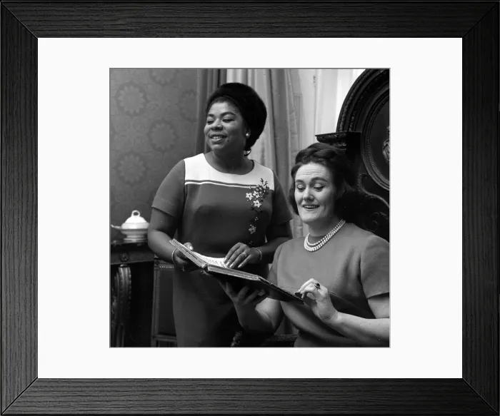 Framed Print : Opera singer Joan Sutherland and new opera singer Martina Arroya pictured at Joan