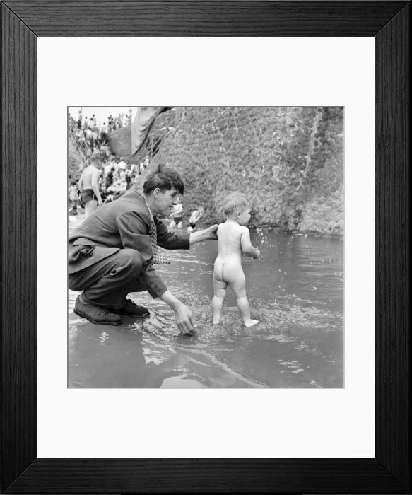 Framed Print : Bank holiday at Blackpool. Beach scenes  /  crowds  /  sunbathing. June 1960 M4319