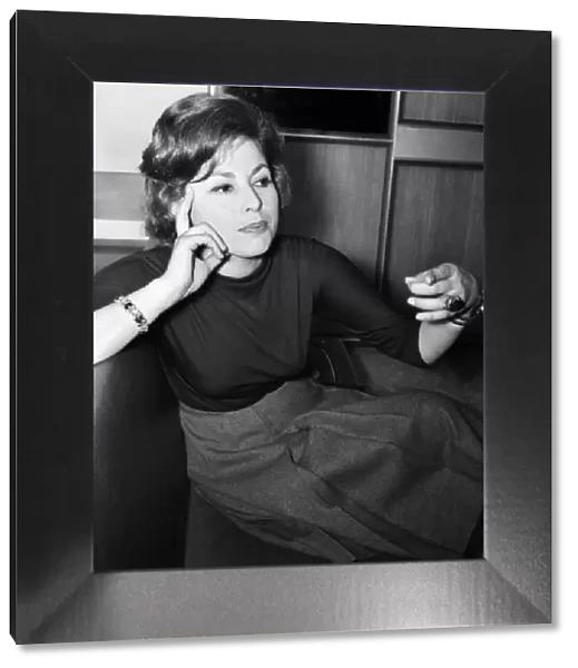 Film star. Haya Harareet actress. June 1960 M4247-005
