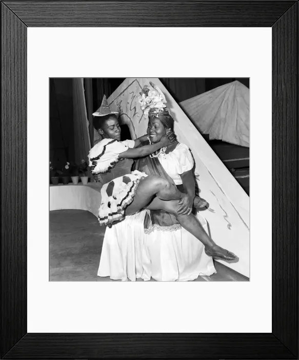 Framed Print : Entertainment Dance: A company from Brazil rehearsing at the Stoll Theatre in a Ballet