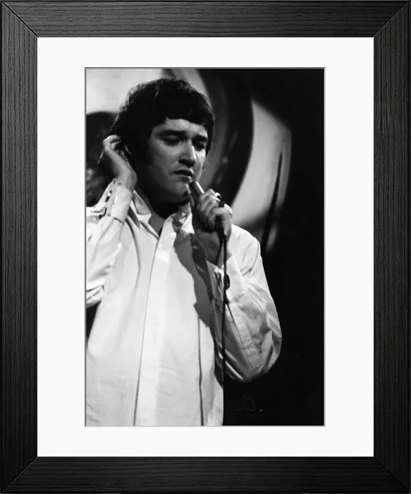 Framed Print : PJ Proby pop singer, 1967 Framed Print : PJ Proby pop singer, 1967