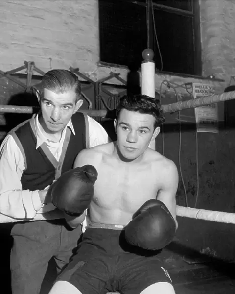 Boxer Roy Bennett with his manager and trainer Albert Marchant. November 1953 D6744-001