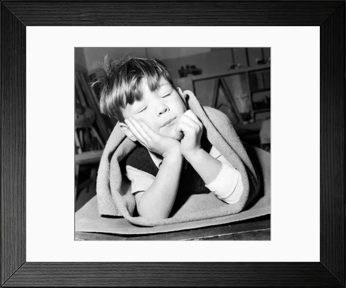 Framed Print : Children at the St. Johns nursery in Brixton. November 1953 D6653-005 Framed Print : Children at the St. Johns nursery in Brixton. November 1953 D6653-005