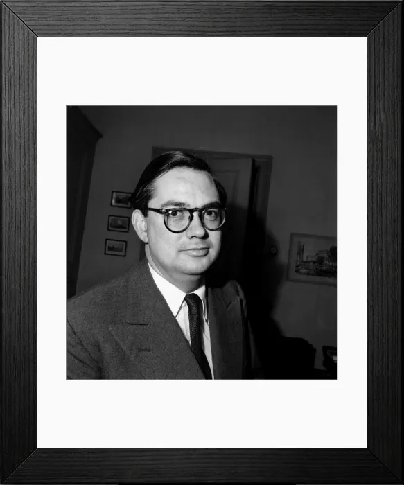Framed Print : Woodrow Wyatt. MP. November 1953 D6660-001