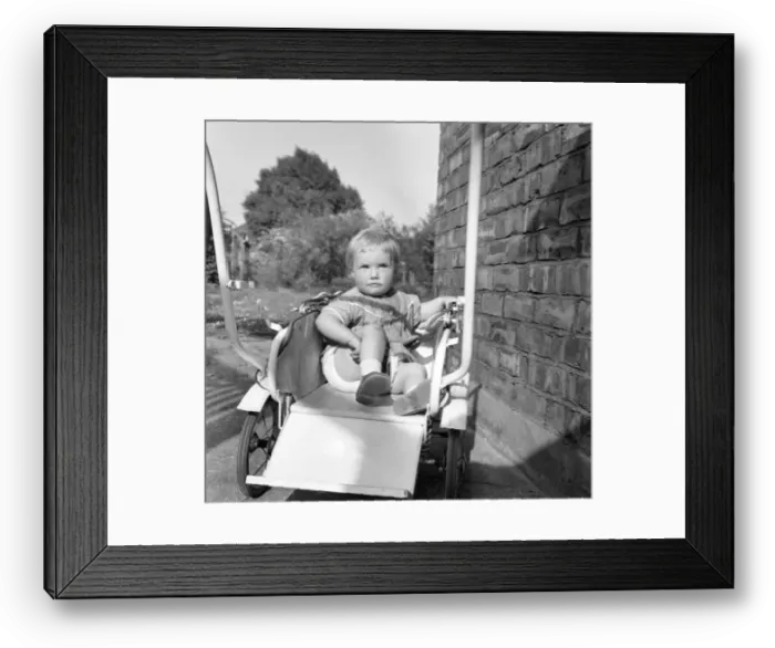 Framed Print : Baby attacked by Jackdaw. Christine Ryder (14 months) who was attacked by a Jackdaw