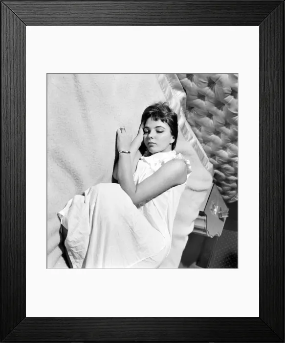 Framed Print : Actress Joan Collins sleeping. December 1953 D7585-001 Framed Print : Actress Joan Collins sleeping. December 1953 D7585-001