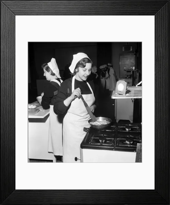 Framed Print : Blind girls taught cookery Henshaws School for the Blind, at Stretford, Lancs Framed Print : Blind girls taught cookery Henshaws School for the Blind, at Stretford, Lancs