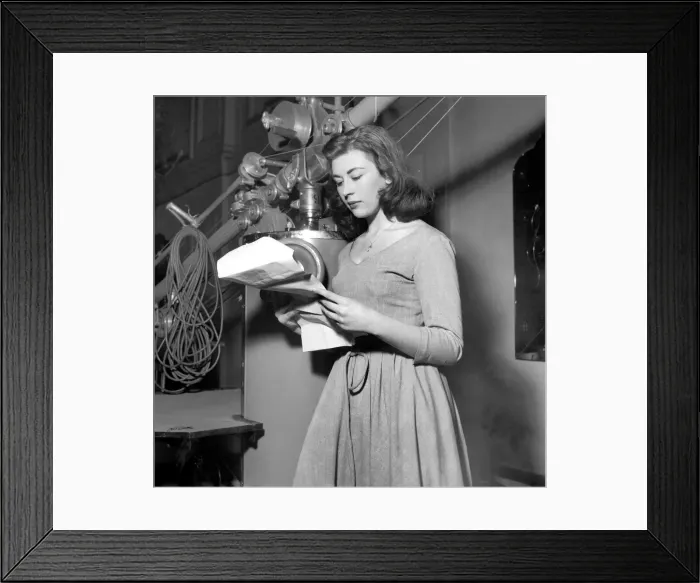 Framed Print : TV Programmes Dancing Club: 19 yr old Nanette Newman who was called in at five minutes Framed Print : TV Programmes Dancing Club: 19 yr old Nanette Newman who was called in at five minutes