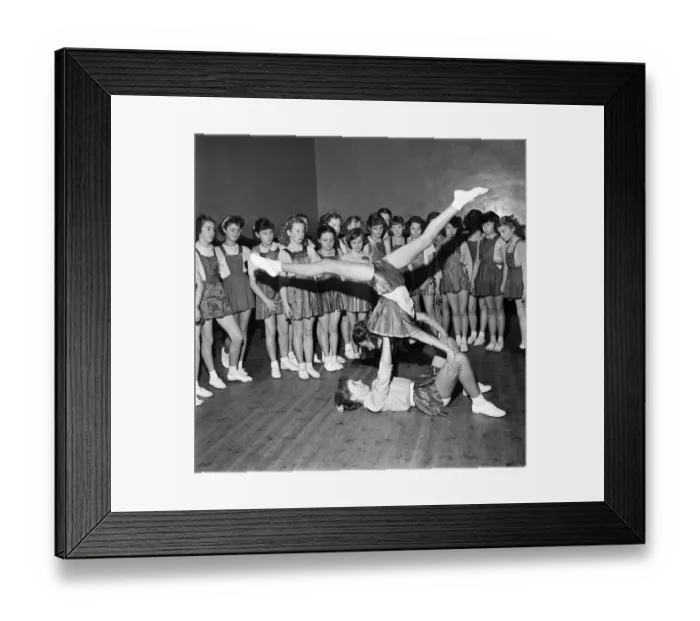 Framed Print : The Graham-Nelson Dancing School of 182, Hammersmith Road, W. 6