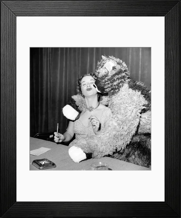 Framed Print : TV Programmes Whats My Line. Pat Kirkwood who took the part of Barbara Kelly seen here Framed Print : TV Programmes Whats My Line. Pat Kirkwood who took the part of Barbara Kelly seen here