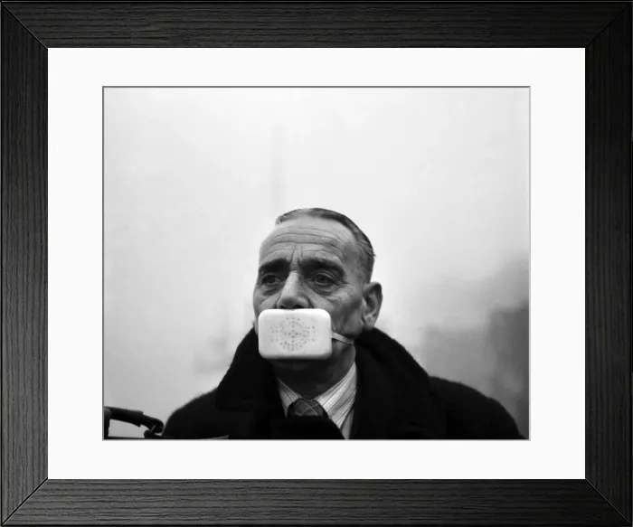 Framed Print : Mr. Bill Atkins who lives at the Rise, Hockley, Essex, has invented his own smog mask
