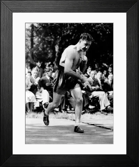 Framed Print : Jock McAvoy, British middleweight boxer who fought from 1927 to 1945 March 1936 P012386
