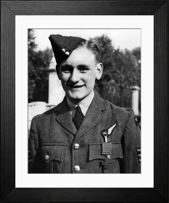 Framed Print : Sergeant John Lannah the youngest V. C. leaving Buckingham Palace after he had received Framed Print : Sergeant John Lannah the youngest V. C. leaving Buckingham Palace after he had received