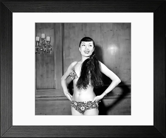 Framed Print : Entertainment Dance. Miss Jadin Wong is a Chinese dancer now playing at the Savoy Hotel Framed Print : Entertainment Dance. Miss Jadin Wong is a Chinese dancer now playing at the Savoy Hotel
