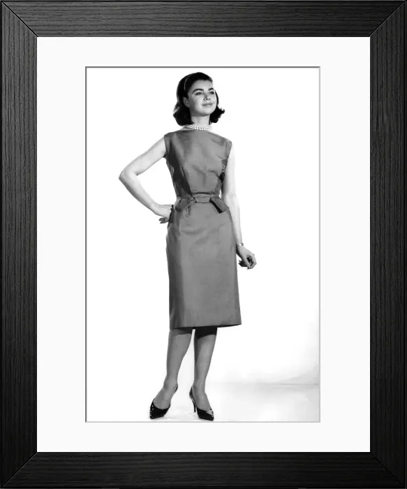 Framed Print : Reveille fashions 1962: Evening glamour. November 1962 P011090 Framed Print : Reveille fashions 1962: Evening glamour. November 1962 P011090
