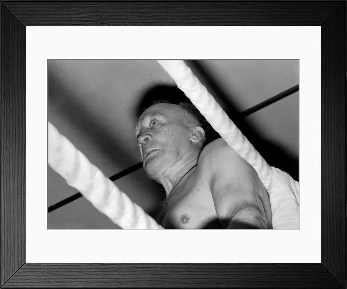 Framed Print : 73 years old, and still boxing, Fred Oldham, a Shirley, Birmingham, pig farmer Framed Print : 73 years old, and still boxing, Fred Oldham, a Shirley, Birmingham, pig farmer