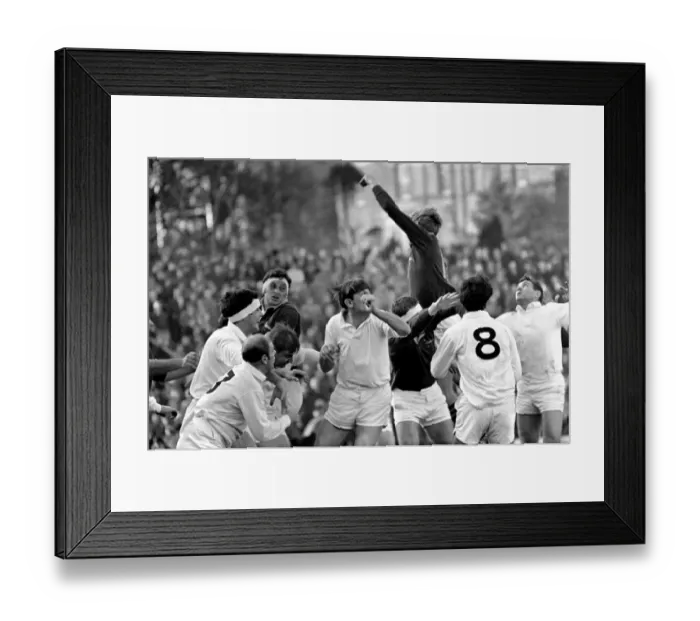 Framed Print : Swansea v. South Africa. Action from the match. November 1969 Z11069-010