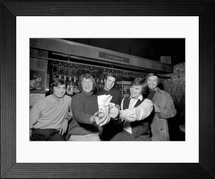Framed Print : Drinking. Men in Pubs: Dockers start fund for the duke. In the bar of the Felmongers Arms Framed Print : Drinking. Men in Pubs: Dockers start fund for the duke. In the bar of the Felmongers Arms