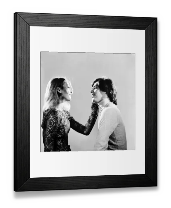 Framed Print : Love and Romance: A couple hugging and kissing. December 1969 Z12333-002