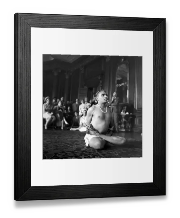 Framed Print : Yoga. Only the Centre Court would produce a similar nerve-racking moment for a tennis