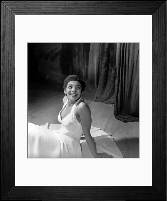 Framed Print : The dream of a 16 1 / 2 years old girl came true when after singing to the Old Comrades in Framed Print : The dream of a 16 1 / 2 years old girl came true when after singing to the Old Comrades in
