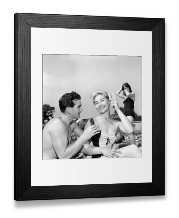 Framed Print : Galleon Pool: 21 year old Wendy Newgrosh from Prestwich Lanes. June 1960 M4290-003