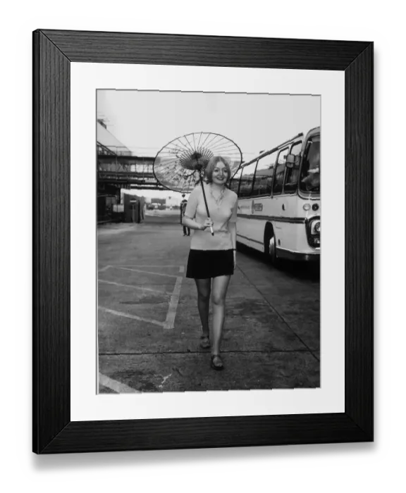 Framed Print : Mary Hopkin welsh singer July 1970 Arring at Heathrow Airport UK EUROVISION